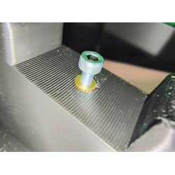 Geräteständer für div. Funkgeräte Gerätebreite 157 - 245mm